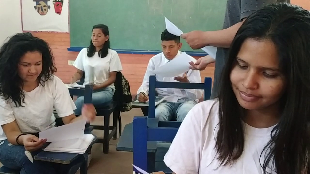 GRUPO 3 : Buscando un cambio